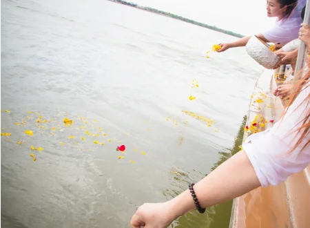 เรือลอยอังคารปากอ่าว เรือลำใหญ่ สมุทรปราการ