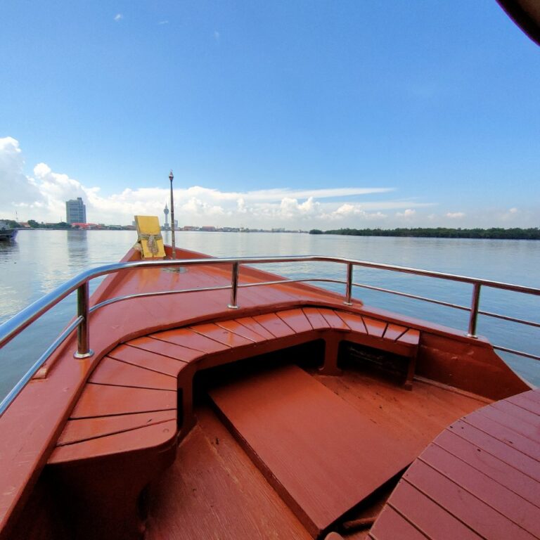 เรือเพิ่มมณเทียรชัย 10 ลอยอังคารแบบง่ายๆ