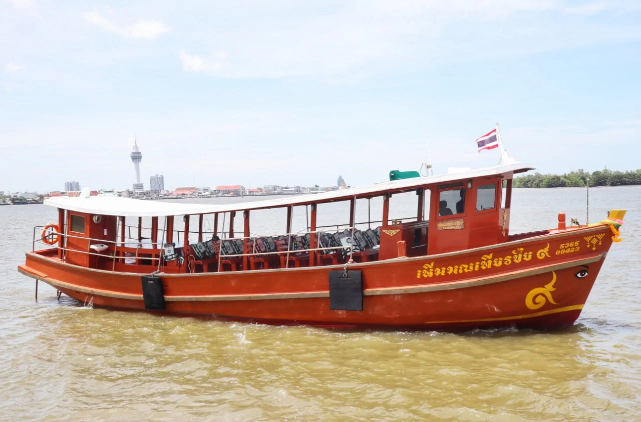 เรือลอยอังคารให้บริการจากท่าเรือวัดบางนางเกรง สมุทรปราการ